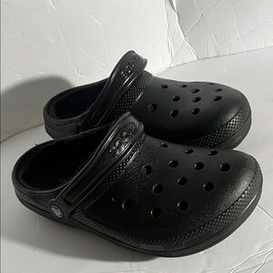 Crocs men’s Size 7 Women’s 9